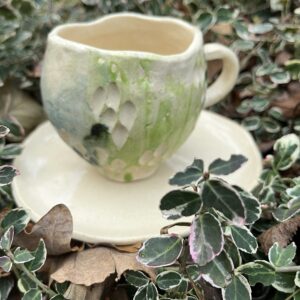 Kubek/filiżanka z talerzykiem.